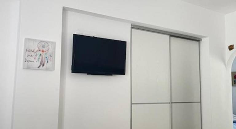 Serviced apartment with terrace & garden — photo 5