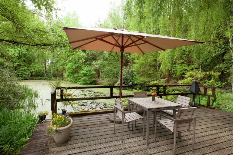 Chalet with barbeque, garden & patio | Nature view — photo 5