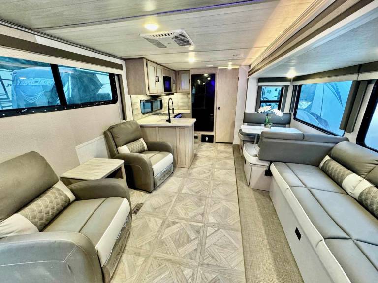 Caravan Lakeland