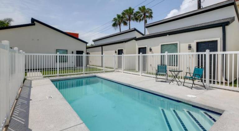 Holiday apartment with pool | Good for workation in South Padre Island, TX