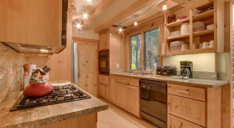 West Pine Cabin on the West Shore by Tahoe Getaways - 2 BR w 2 Bonus Rooms, Hot Tub, Pool Table & Pe — photo 5
