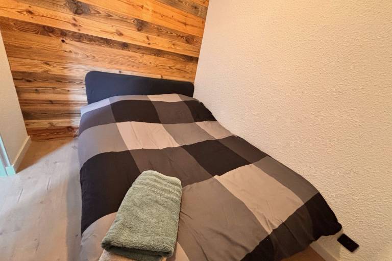 Holiday apartment with terrace & garden — photo 5