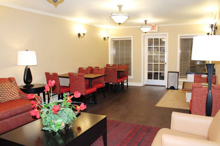 Studio 6 Extended Stay Milwaukee Brookfield WI — photo 3