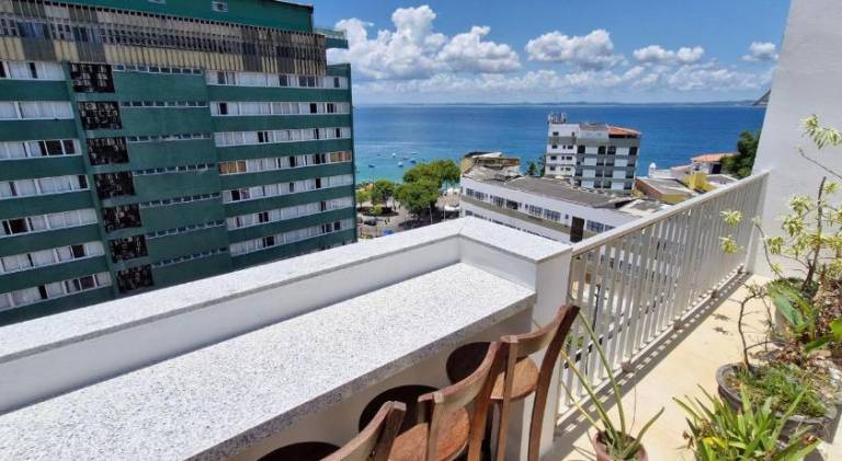 Holiday apartment with pool — photo 4