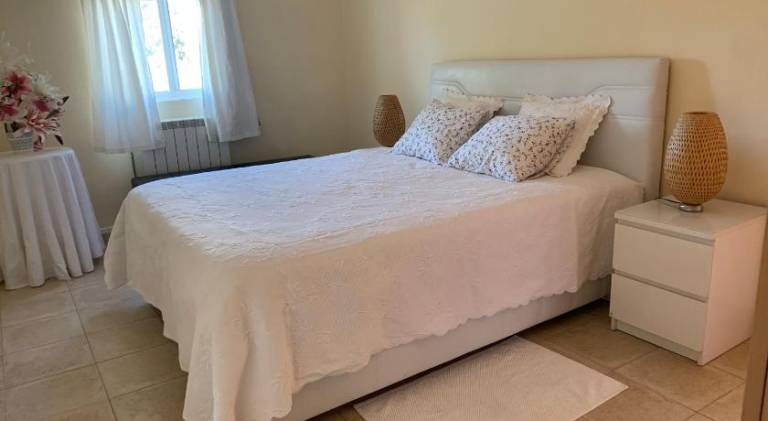 Charming holiday apartment with hot tub & pool | Pet-friendly — photo 2