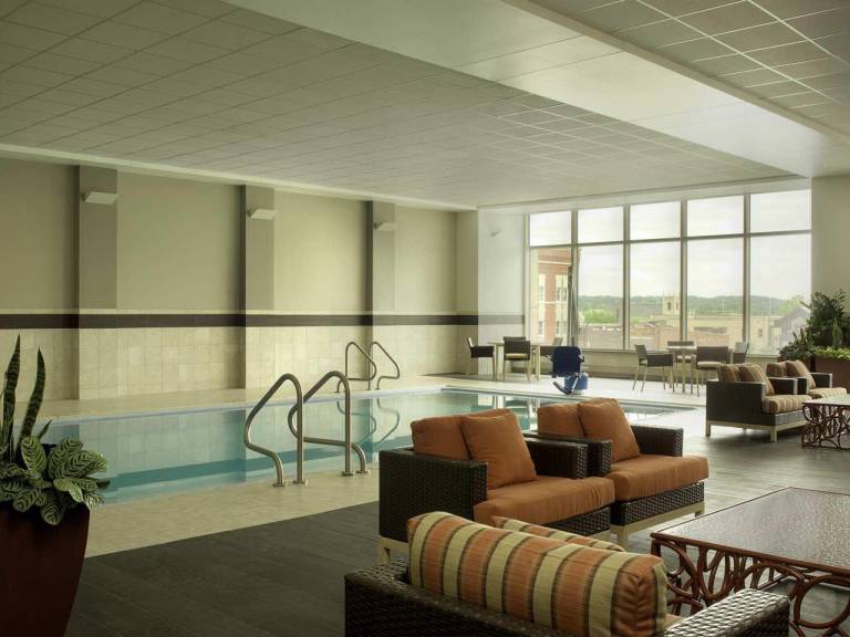 DoubleTree by Hilton Cedar Rapids Convention Complex — photo 5