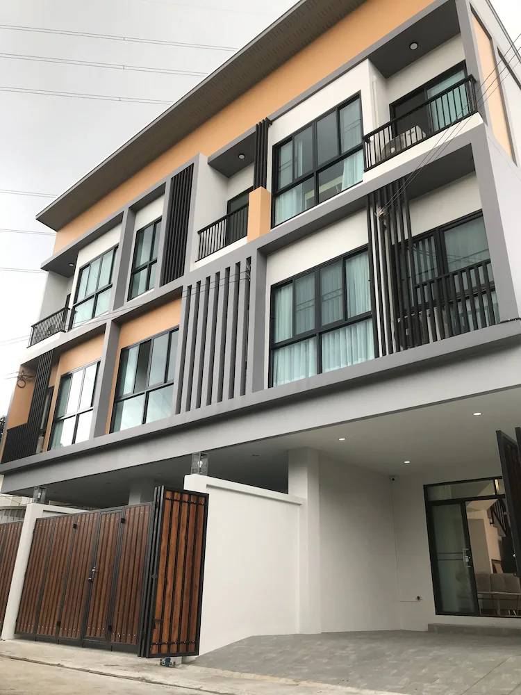 House  Huai Khwang