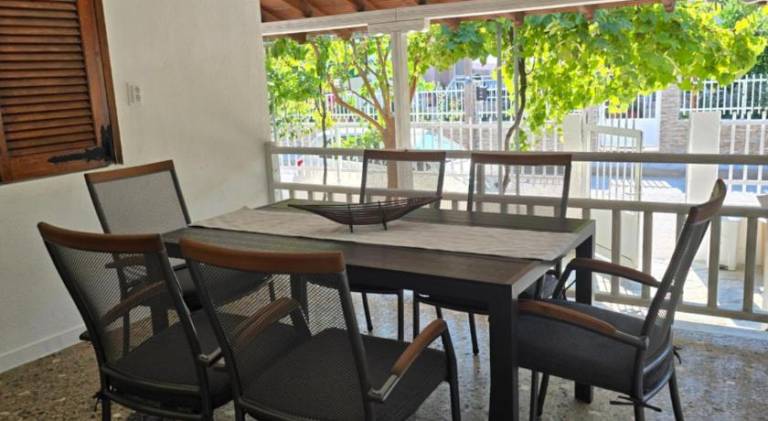 Charming vacation home with barbecue, yard & terrace | Close to the beach | Pets allowed in Thessaloniki