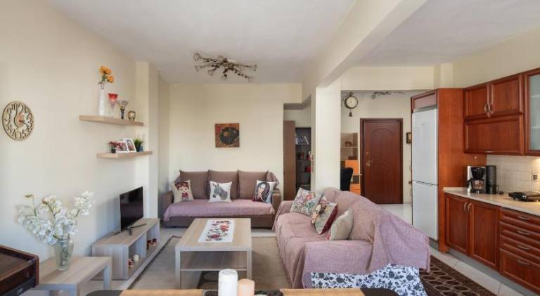 Rental apartment with 2 rooms for 9 persons in Thessaloniki