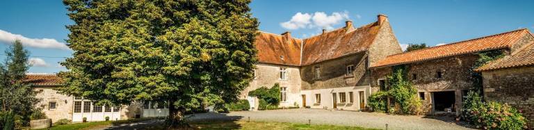 House Saint-Maixent-de-Beugné