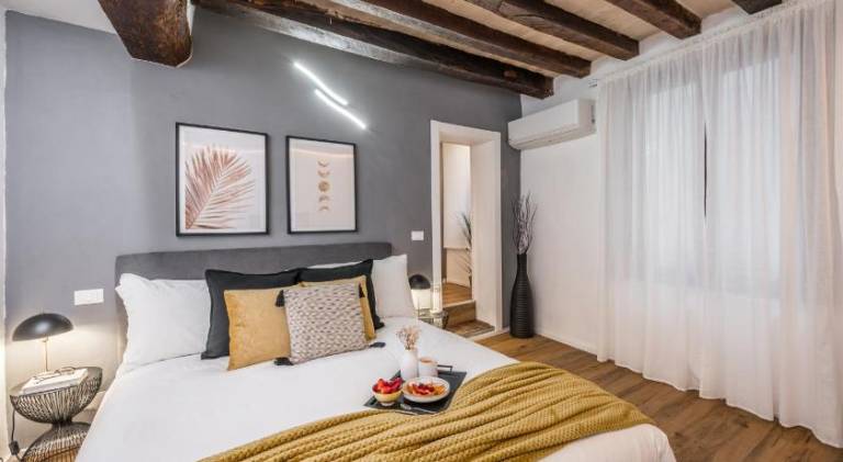 Holiday apartment with 1 room for 3 persons in Modena
