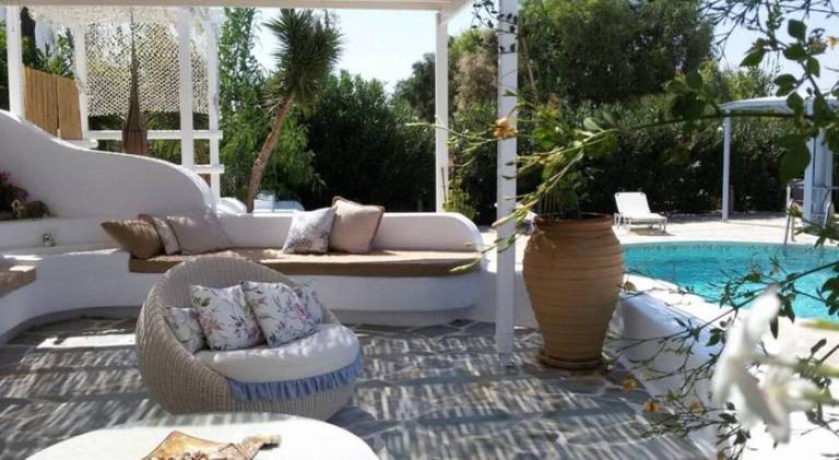 Fully equipped pleasant villa with private pool, patio & hot tub | Beach nearby | Suitable for remote work | Pets are welcome — photo 3
