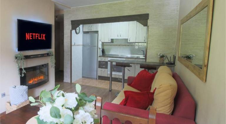 Apartment with pool | Pets allowed — photo 2
