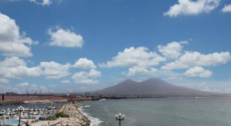Apartment | Close to Piazza del Plebiscito in Naples