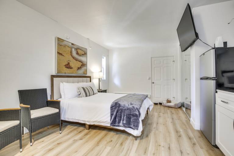 2 Mi to Water: Lake Arrowhead Studio in Lake Arrowhead, CA