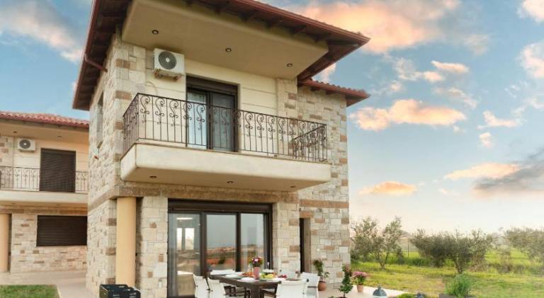 House with garden, terrace & grill in Kas