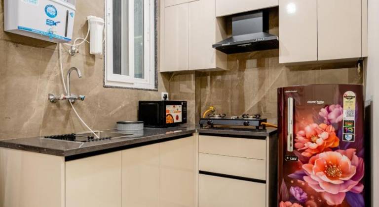 Lime Tree 1BHK Service Apartment Sector 52 Gurgaon — photo 5