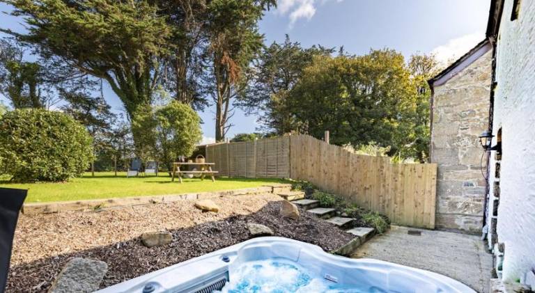 Pleasant vacation home with jacuzzi | Pets are welcome in Penzance