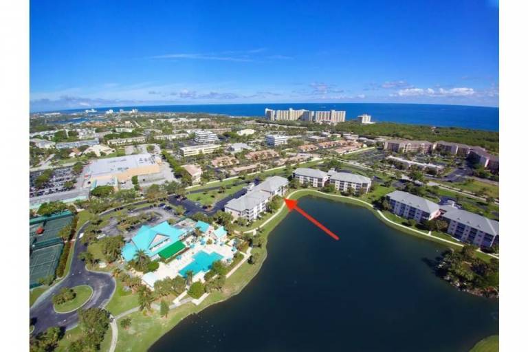 Condo  Jupiter