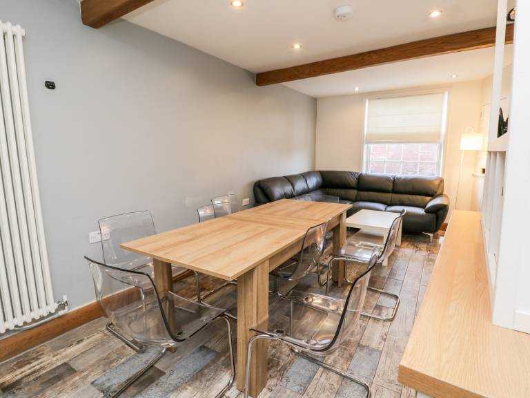 Cottage with 4 rooms for 8 persons — photo 5