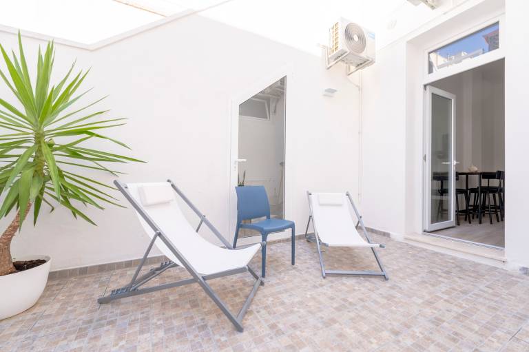 Apartment 'Aria' with Private Terrace, Wi-Fi and Air Conditioning in Otranto