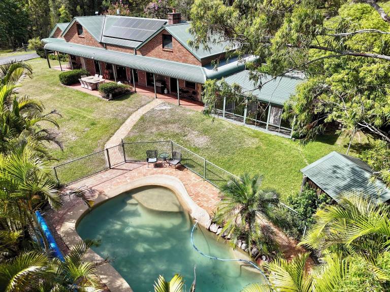 House  Coomba Park