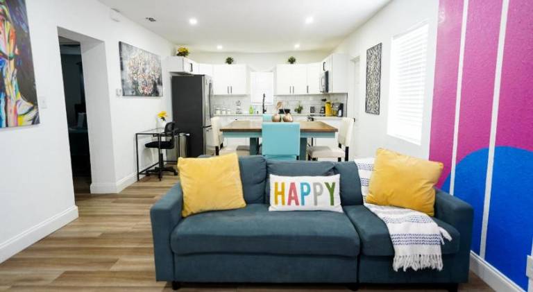House with 2 rooms for 4 persons in Tampa, FL