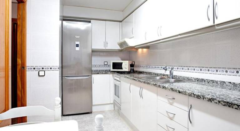 Fully equipped wonderful apartment with patio | Beach nearby | Dogs allowed — photo 3