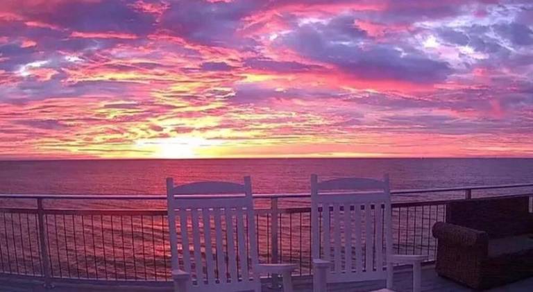 Bay Bliss - Private Beachfront Home with 180° Views & Hot Tub! in Hampton, VA