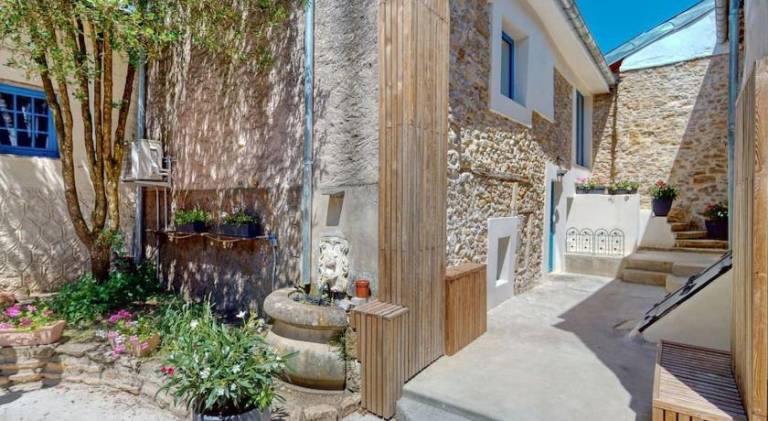 Villa with barbecue & terrace in Nancy