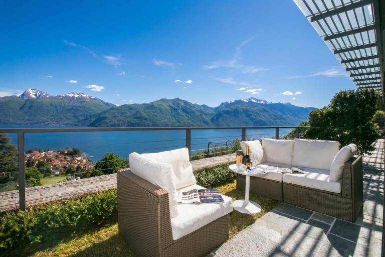 Ferienwohnung in Menaggio für max. 4 Personen Ferienwohnung in Menaggio für max. 4 Personen