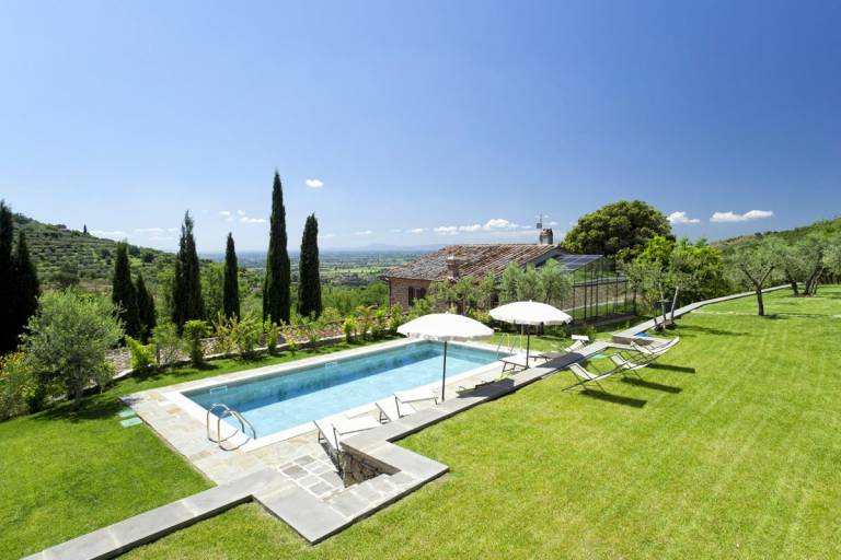 Kinderfreundliche tolle Villa mit privatem Pool, Terrasse und Garten