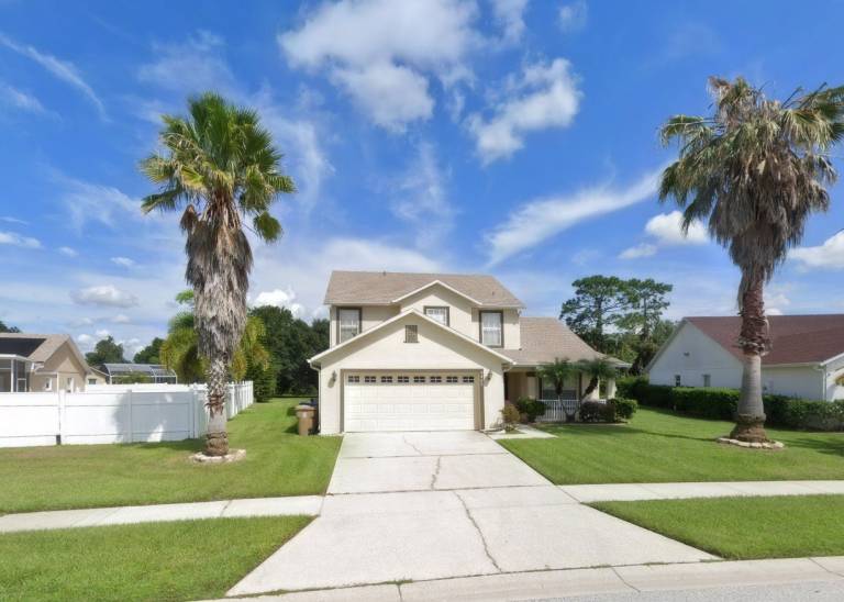 Children-friendly wonderful vacation home with jacuzzi & private pool | Pets allowed in Osceola, FL