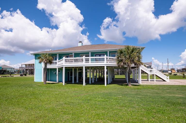 Watercolor Sky Beach House in Bolivar, TX