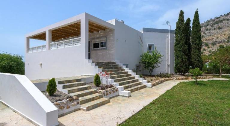 Villa with terrace, garden & BBQ — photo 4
