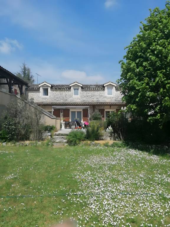 Fully equipped house with pool, sauna & garden | Garden view | Pet-friendly — photo 5