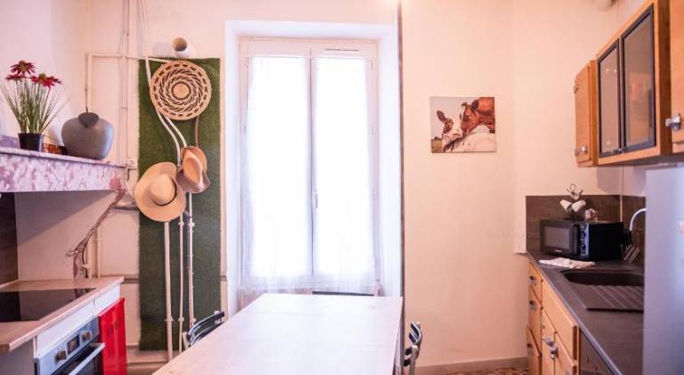 Rental apartment with 2 rooms for 5 persons — photo 2