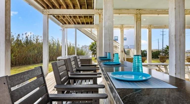 Beachfront Home, Hot Tub and Private Walkover — photo 5