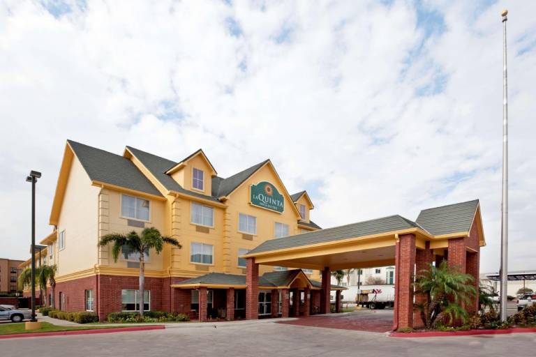 La Quinta Inn & Suites by Wyndham Pharr North McAllen in Pharr, TX