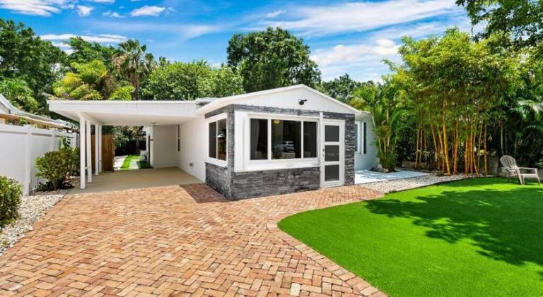 Lovely vacation home with BBQ & garden | Perfect for remote work | Pets are welcome in Melrose