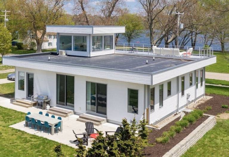 House Saugatuck