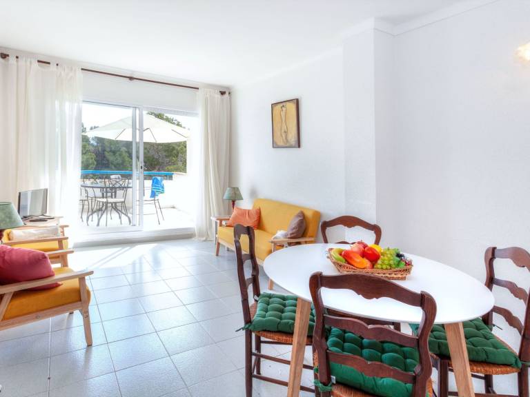 Child-friendly holiday apartment with pool, garden & patio | Nature view | Close to the beach | Pets are welcome — photo 2