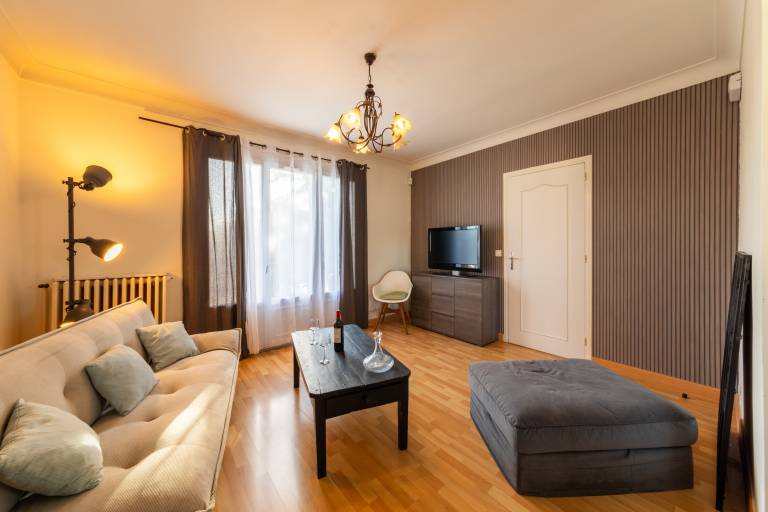 Children-friendly lovely holiday apartment with garden, private pool & grill | Pets are welcome — photo 2