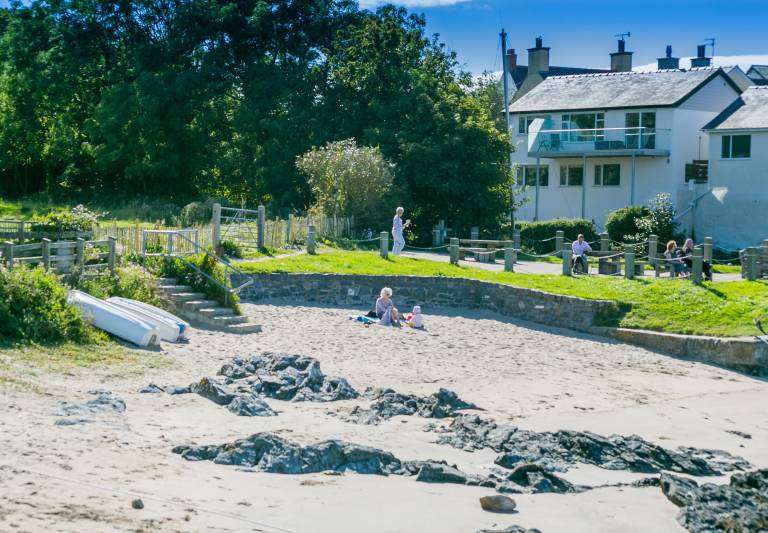 Cottage Cemaes Bay