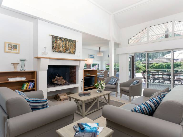 Fully equipped house with garden, private pool & terrace | Pets are welcome — photo 3