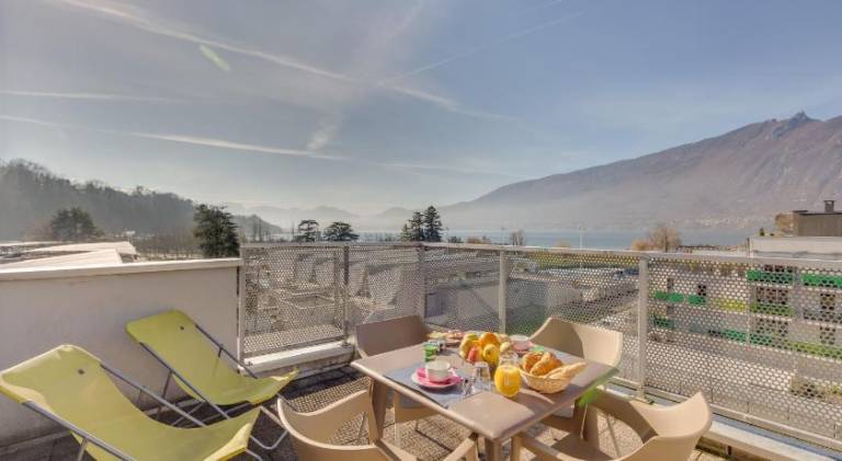 Pleasant serviced apartment with terrace | Next to the beach | Pet-friendly — photo 4