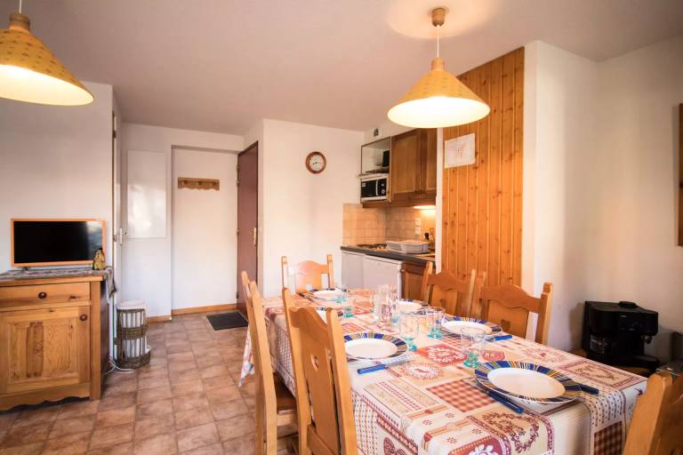 Holiday apartment with 2 rooms for 6 persons — photo 2