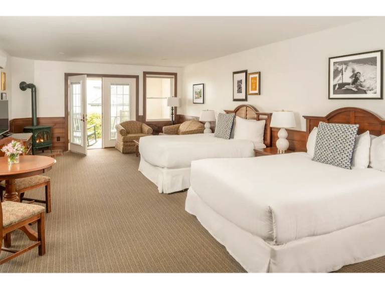 Lodge  Boothbay Harbor