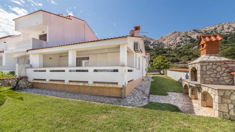 Villa Baška