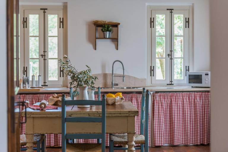Family-friendly villa with BBQ, pool & terrace | Mountain view | Pets allowed — photo 2